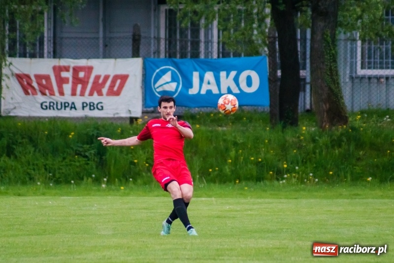 Zdjęcie w galerii na portalu naszraciborz.pl: Klasa okręgowa. Granica poza zasięgiem Rafako [FOTO] wiadomości z regionu