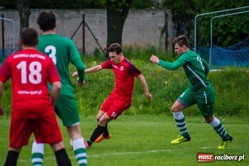 Zdjęcie w galerii na portalu naszraciborz.pl: Klasa okręgowa. Granica poza zasięgiem Rafako [FOTO] wiadomości z regionu