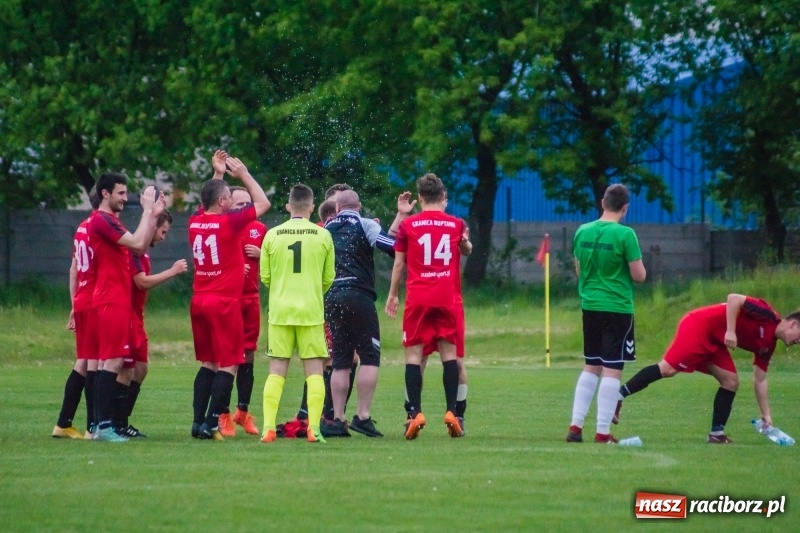 Zdjęcie w galerii na portalu naszraciborz.pl: Klasa okręgowa. Granica poza zasięgiem Rafako [FOTO] wiadomości z regionu