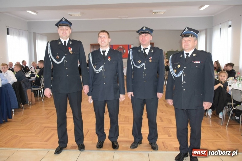 Zdjęcie w galerii na portalu naszraciborz.pl: Jubileusz 85-lecia OSP Roszków [FOTO] wiadomości z regionu