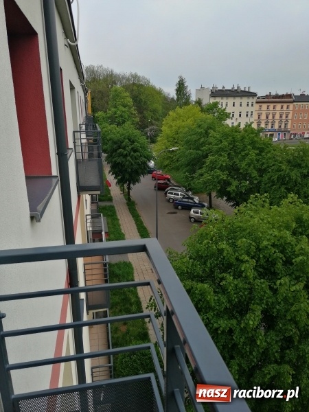 Zdjęcie w galerii na portalu naszraciborz.pl: Lwowska z nowymi lampami i... w ciemnościach  wiadomości z regionu