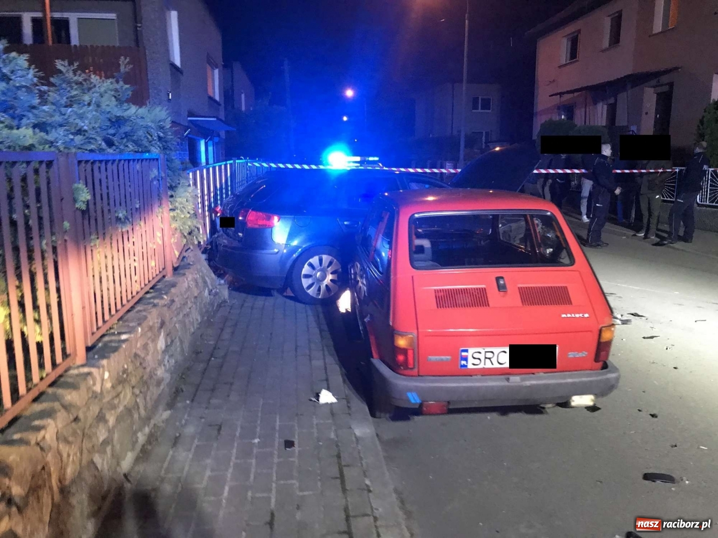 Zdjęcie w galerii na portalu naszraciborz.pl: Rozbił dwa pojazdy i uciekł. Policja ustala, kto kierował mazdą [FOTO]  wiadomości z regionu