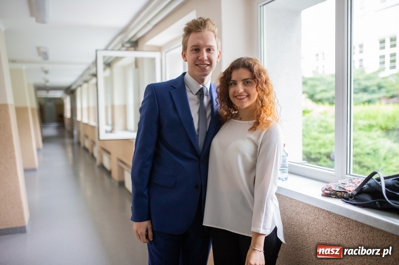 Zdjęcie w galerii na portalu naszraciborz.pl: Samotność i Dziady. Maturzyści z Mickiewicza chwycili za pióra wiadomości z regionu