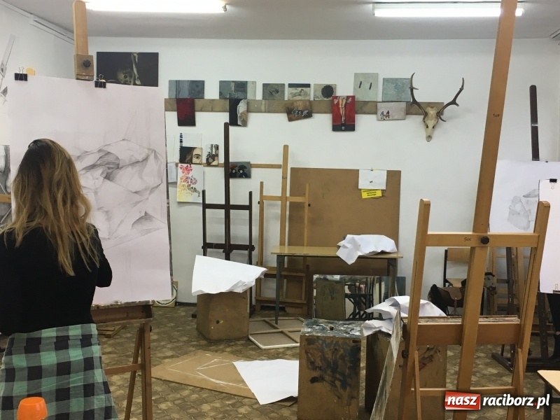 Zdjęcie w galerii na portalu naszraciborz.pl: Zostań architektem wnętrz. Rewolucyjny program studiów w PWSZ wiadomości z regionu