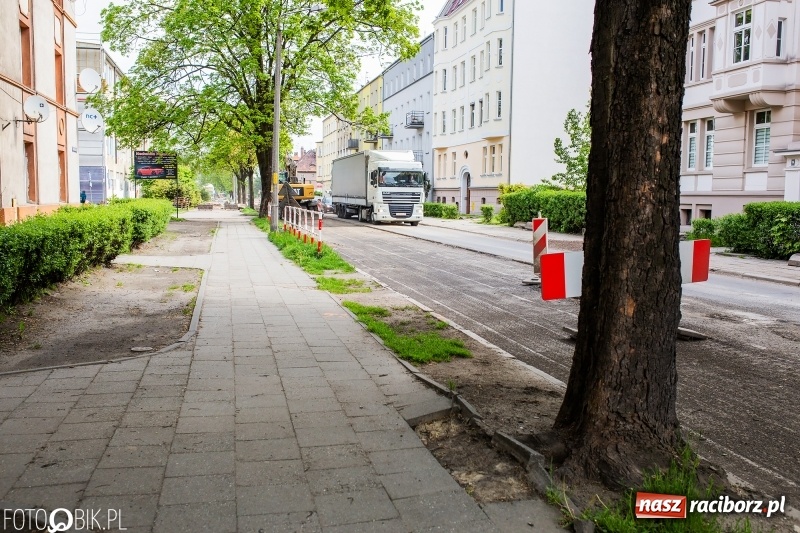 Zdjęcie w galerii na portalu naszraciborz.pl: Starosta chce kłaść jeden dywanik [WIDEO]  wiadomości z regionu