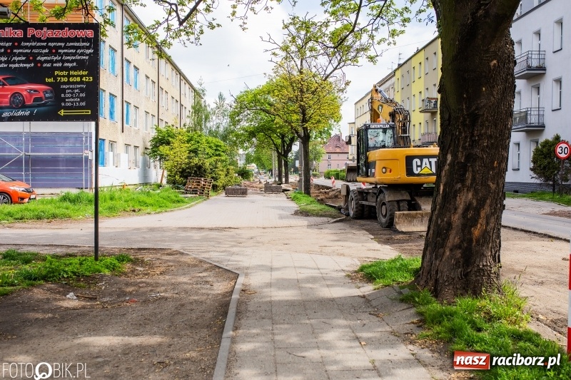 Zdjęcie w galerii na portalu naszraciborz.pl: Starosta chce kłaść jeden dywanik [WIDEO]  wiadomości z regionu