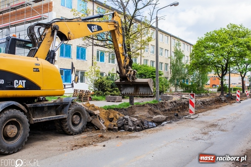 Zdjęcie w galerii na portalu naszraciborz.pl: Starosta chce kłaść jeden dywanik [WIDEO]  wiadomości z regionu