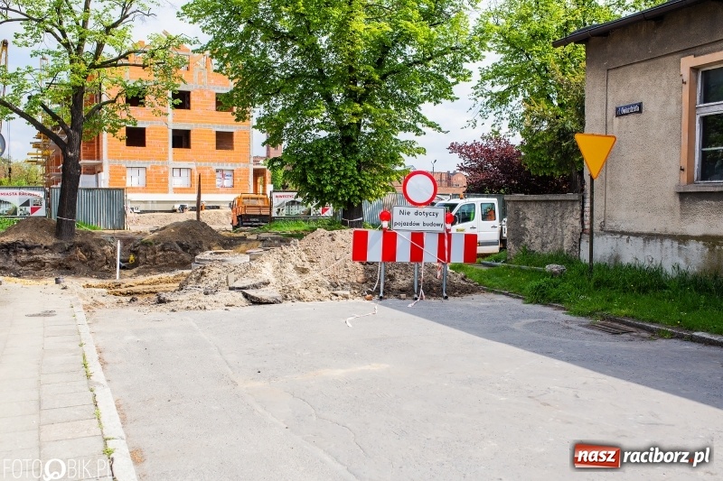 Zdjęcie w galerii na portalu naszraciborz.pl: Starosta chce kłaść jeden dywanik [WIDEO]  wiadomości z regionu