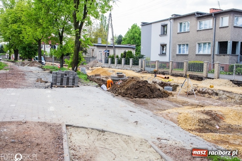 Zdjęcie w galerii na portalu naszraciborz.pl: Starosta chce kłaść jeden dywanik [WIDEO]  wiadomości z regionu