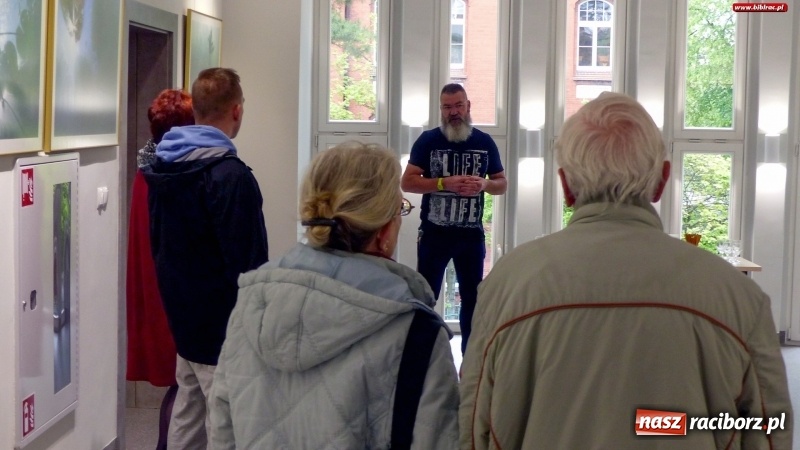 Zdjęcie w galerii na portalu naszraciborz.pl: W raciborskiej bibliotece zobaczysz podwodny świat polskich jezior wiadomości z regionu