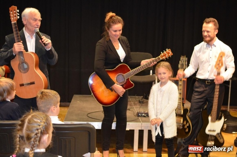 Zdjęcie w galerii na portalu naszraciborz.pl: Elektryczne przystawki, czyli umuzykalnianie w RCK  wiadomości z regionu