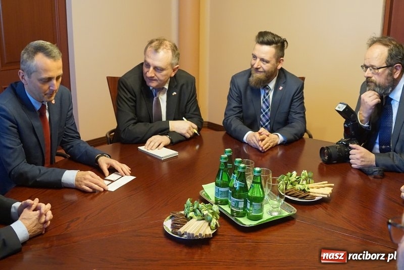 Zdjęcie w galerii na portalu naszraciborz.pl: Ważny polityk niemieckiej CDU u prezydenta Raciborza wiadomości z regionu