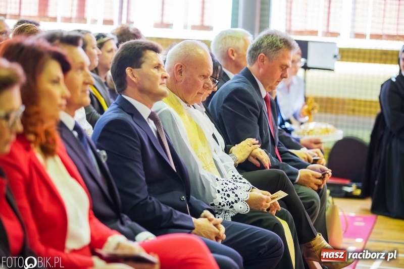 Zdjęcie w galerii na portalu naszraciborz.pl: W Bieńkowicach promowali pozytywne wartości wiadomości z regionu