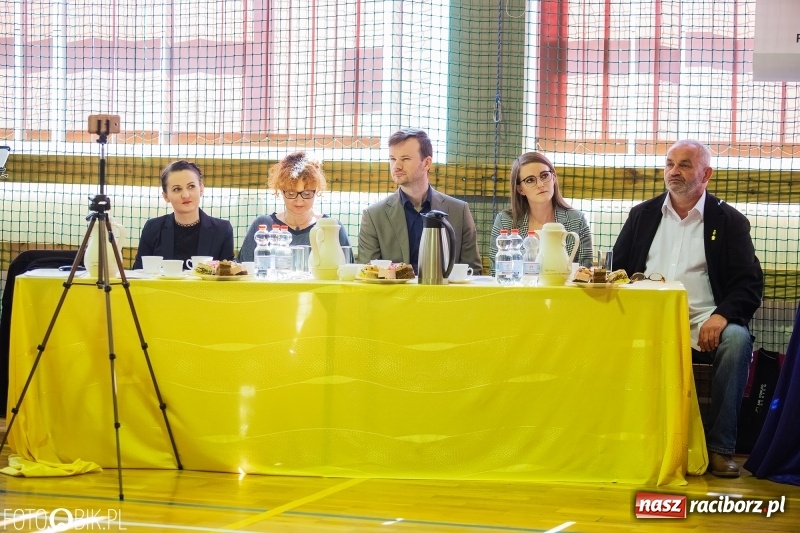 Zdjęcie w galerii na portalu naszraciborz.pl: W Bieńkowicach promowali pozytywne wartości wiadomości z regionu