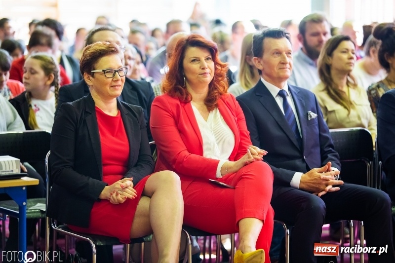 Zdjęcie w galerii na portalu naszraciborz.pl: W Bieńkowicach promowali pozytywne wartości wiadomości z regionu