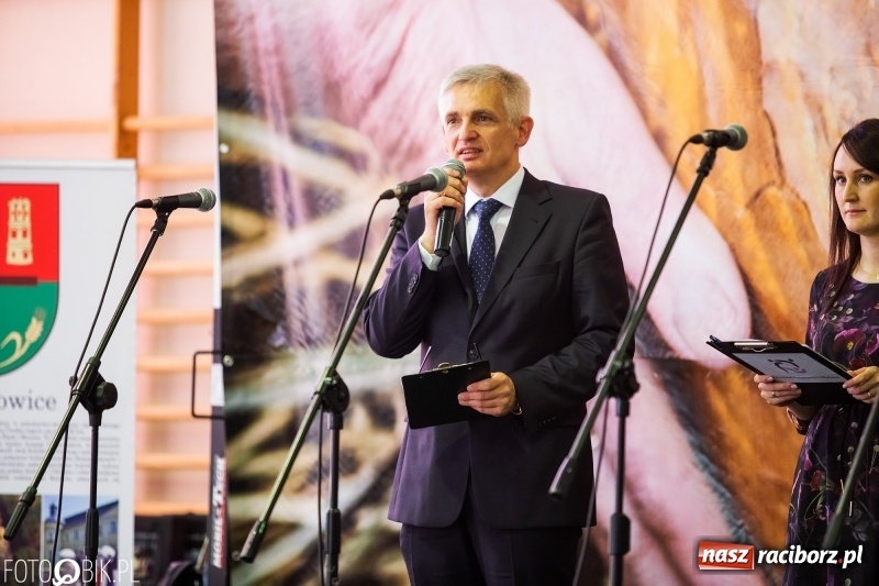 Zdjęcie w galerii na portalu naszraciborz.pl: W Bieńkowicach promowali pozytywne wartości wiadomości z regionu