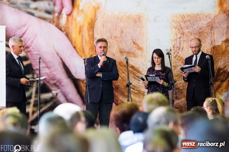 Zdjęcie w galerii na portalu naszraciborz.pl: W Bieńkowicach promowali pozytywne wartości wiadomości z regionu