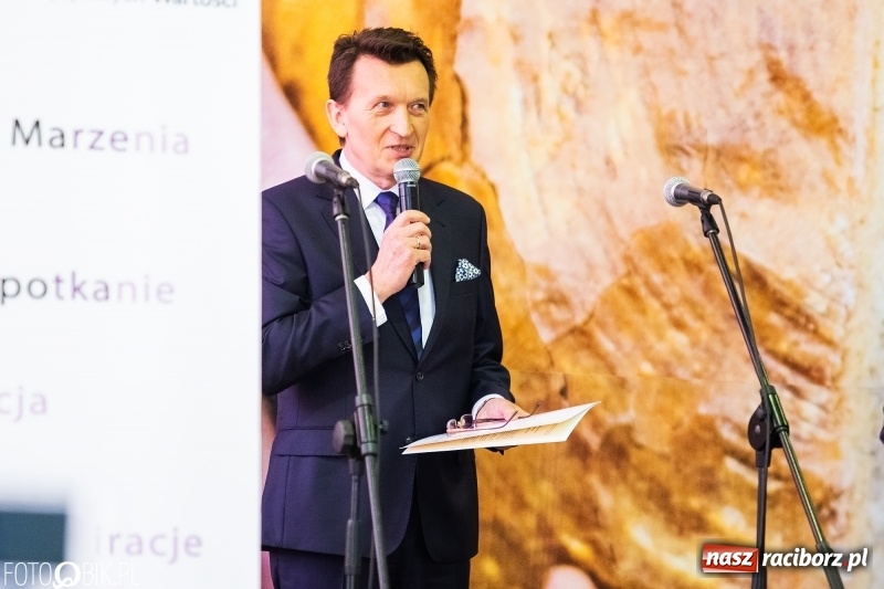 Zdjęcie w galerii na portalu naszraciborz.pl: W Bieńkowicach promowali pozytywne wartości wiadomości z regionu