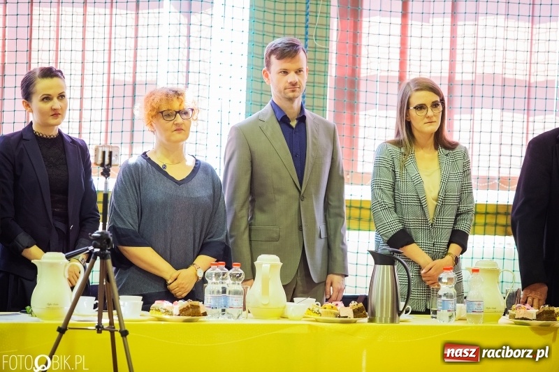 Zdjęcie w galerii na portalu naszraciborz.pl: W Bieńkowicach promowali pozytywne wartości wiadomości z regionu