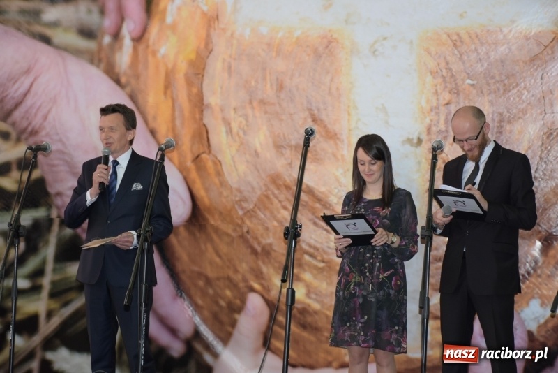 Zdjęcie w galerii na portalu naszraciborz.pl: W Bieńkowicach promowali pozytywne wartości wiadomości z regionu