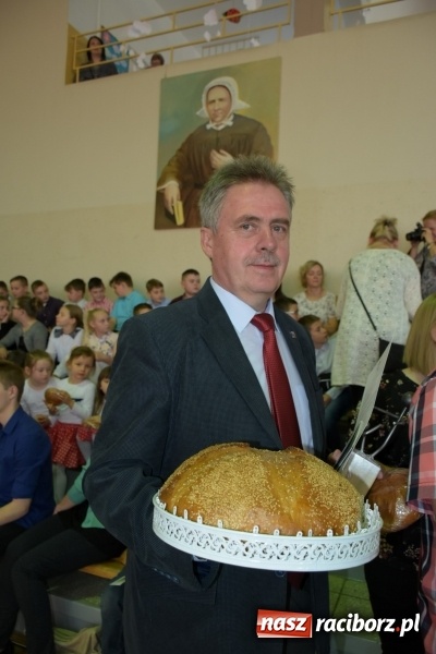 Zdjęcie w galerii na portalu naszraciborz.pl: W Bieńkowicach promowali pozytywne wartości wiadomości z regionu