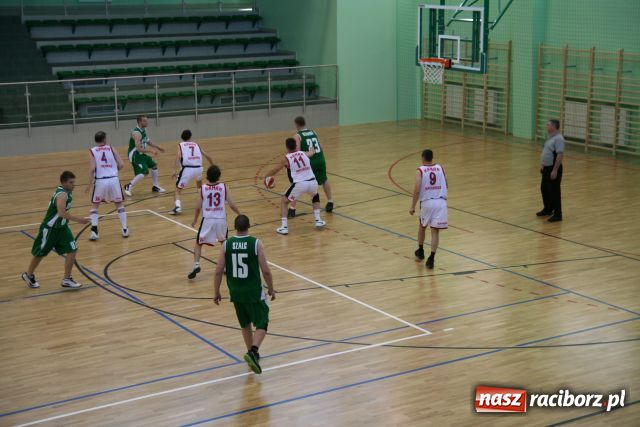 Zdjęcie w galerii na portalu naszraciborz.pl: Koszykówka - mistrz sezonu wiadomości z regionu
