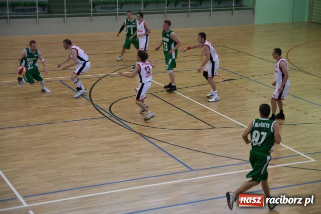 Zdjęcie w galerii na portalu naszraciborz.pl: Koszykówka - mistrz sezonu wiadomości z regionu