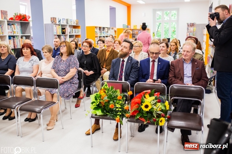 Zdjęcie w galerii na portalu naszraciborz.pl: Krzewienie ducha czytelnictwa to misja. Dzień Bibliotekarza w raciborskiej książnicy wiadomości z regionu