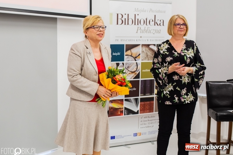 Zdjęcie w galerii na portalu naszraciborz.pl: Krzewienie ducha czytelnictwa to misja. Dzień Bibliotekarza w raciborskiej książnicy wiadomości z regionu
