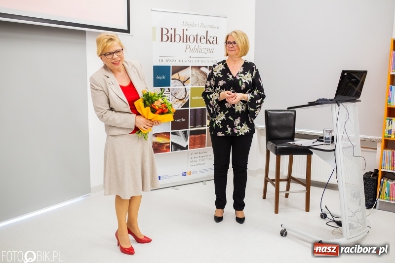 Zdjęcie w galerii na portalu naszraciborz.pl: Krzewienie ducha czytelnictwa to misja. Dzień Bibliotekarza w raciborskiej książnicy wiadomości z regionu