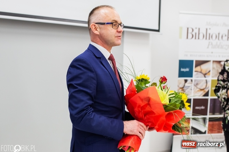 Zdjęcie w galerii na portalu naszraciborz.pl: Krzewienie ducha czytelnictwa to misja. Dzień Bibliotekarza w raciborskiej książnicy wiadomości z regionu
