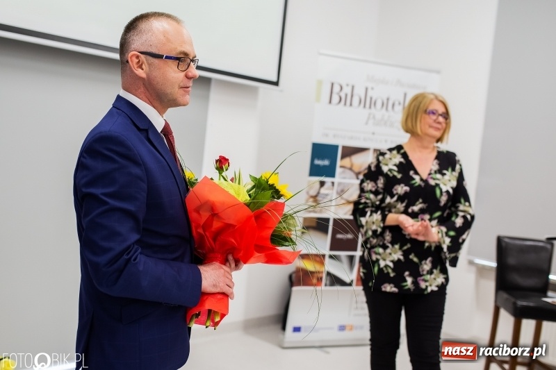 Zdjęcie w galerii na portalu naszraciborz.pl: Krzewienie ducha czytelnictwa to misja. Dzień Bibliotekarza w raciborskiej książnicy wiadomości z regionu