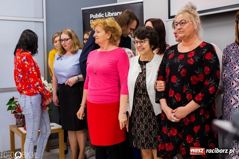 Zdjęcie w galerii na portalu naszraciborz.pl: Krzewienie ducha czytelnictwa to misja. Dzień Bibliotekarza w raciborskiej książnicy wiadomości z regionu