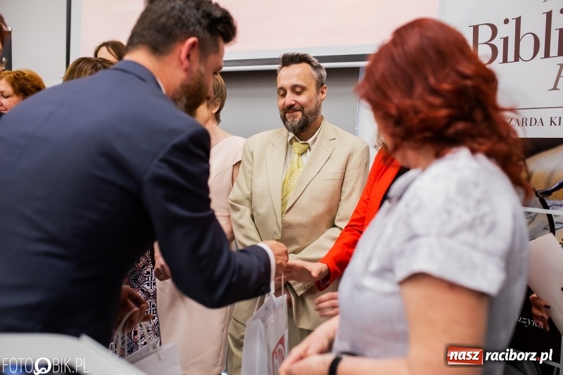 Zdjęcie w galerii na portalu naszraciborz.pl: Krzewienie ducha czytelnictwa to misja. Dzień Bibliotekarza w raciborskiej książnicy wiadomości z regionu