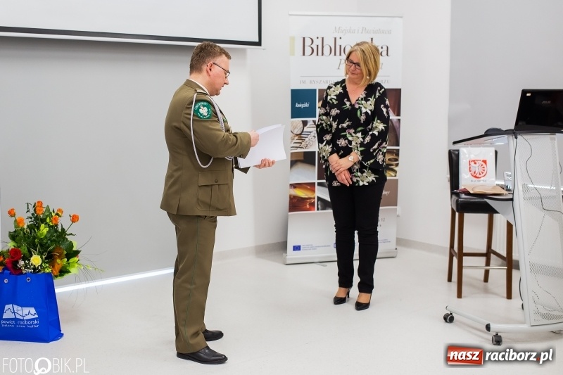 Zdjęcie w galerii na portalu naszraciborz.pl: Krzewienie ducha czytelnictwa to misja. Dzień Bibliotekarza w raciborskiej książnicy wiadomości z regionu