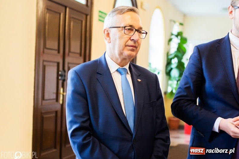Zdjęcie w galerii na portalu naszraciborz.pl: Wiceminister Stanisław Szwed odwiedził seniorów w Raciborzu [FOTO i WIDEO] wiadomości z regionu