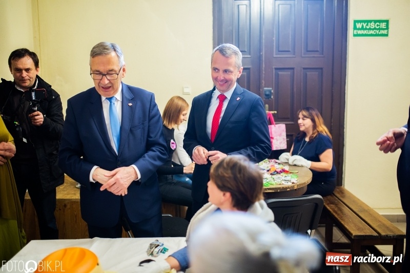 Zdjęcie w galerii na portalu naszraciborz.pl: Wiceminister Stanisław Szwed odwiedził seniorów w Raciborzu [FOTO i WIDEO] wiadomości z regionu
