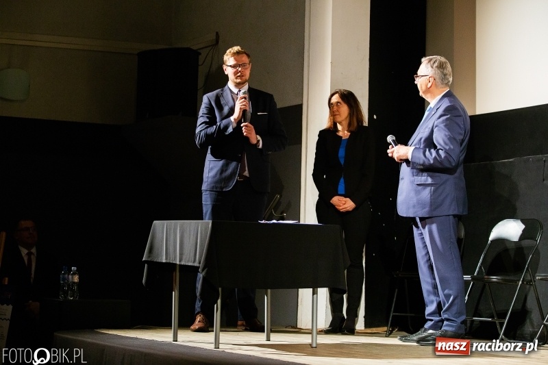 Zdjęcie w galerii na portalu naszraciborz.pl: Wiceminister Stanisław Szwed odwiedził seniorów w Raciborzu [FOTO i WIDEO] wiadomości z regionu