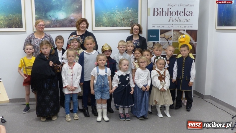 Zdjęcie w galerii na portalu naszraciborz.pl: Raciborska biblioteka - Tukej piyknie godomy!  wiadomości z regionu