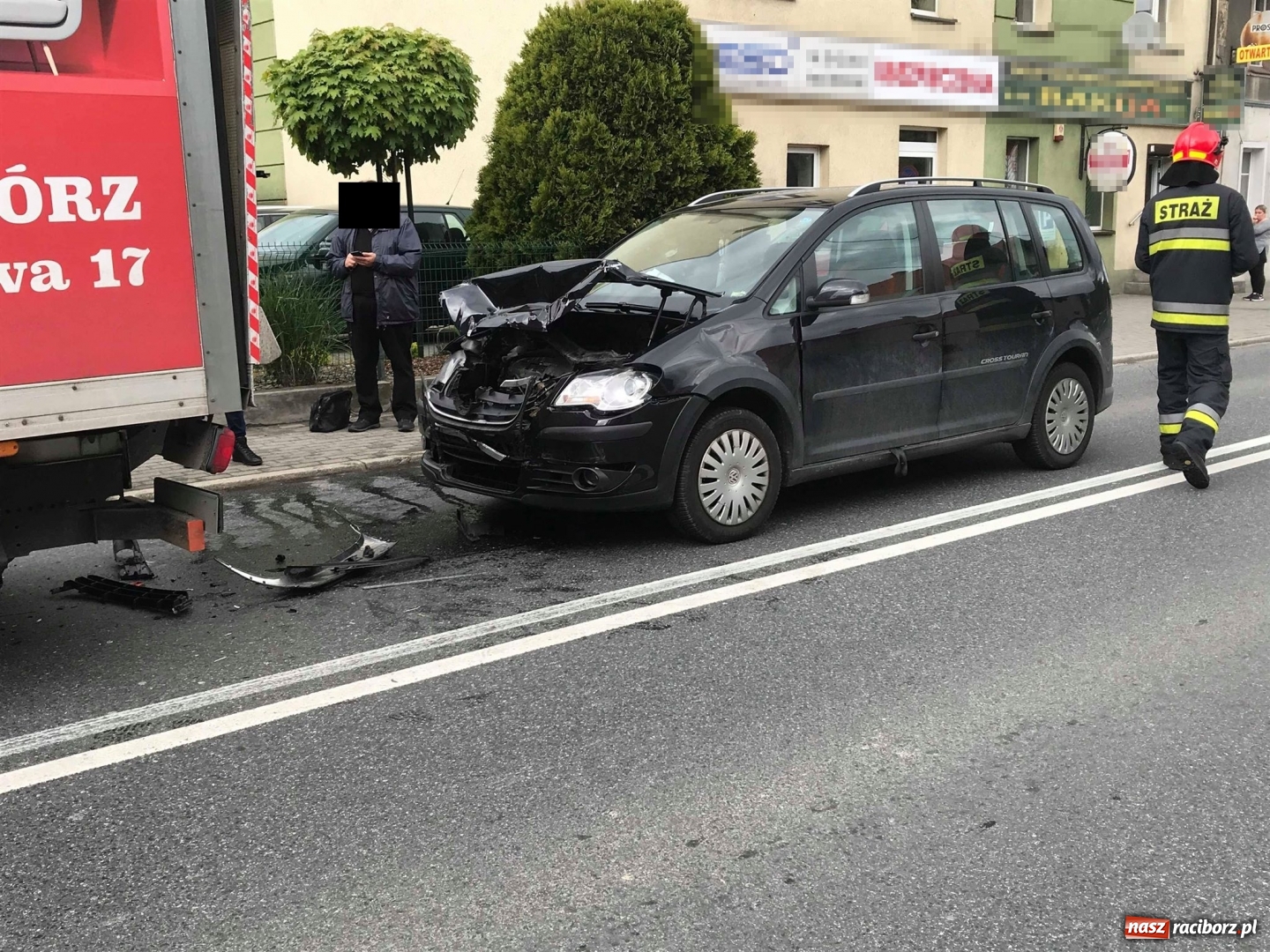 Zdjęcie w galerii na portalu naszraciborz.pl: Trzy samochody zderzyły się na Kozielskiej wiadomości z regionu