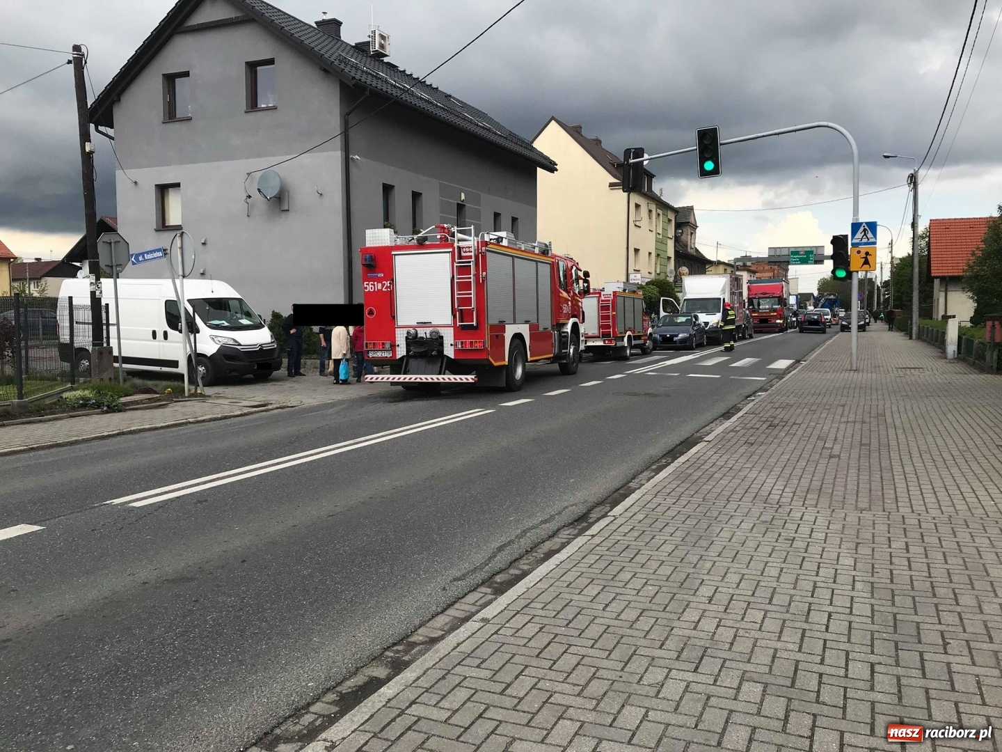 Zdjęcie w galerii na portalu naszraciborz.pl: Trzy samochody zderzyły się na Kozielskiej wiadomości z regionu