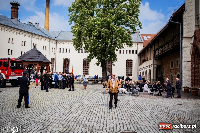 Zdjęcie w galerii na portalu naszraciborz.pl: Bogu na chwałę, ludziom na pożytek. Strażacy świętowali na zamku [FOTO i WIDEO] wiadomości z regionu