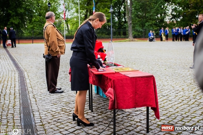 Zdjęcie w galerii na portalu naszraciborz.pl: Bogu na chwałę, ludziom na pożytek. Strażacy świętowali na zamku [FOTO i WIDEO] wiadomości z regionu