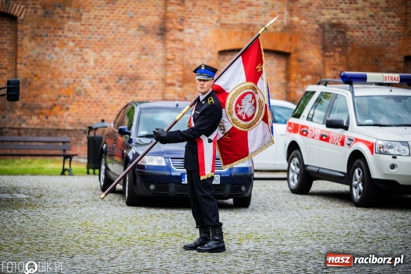 Zdjęcie w galerii na portalu naszraciborz.pl: Bogu na chwałę, ludziom na pożytek. Strażacy świętowali na zamku [FOTO i WIDEO] wiadomości z regionu