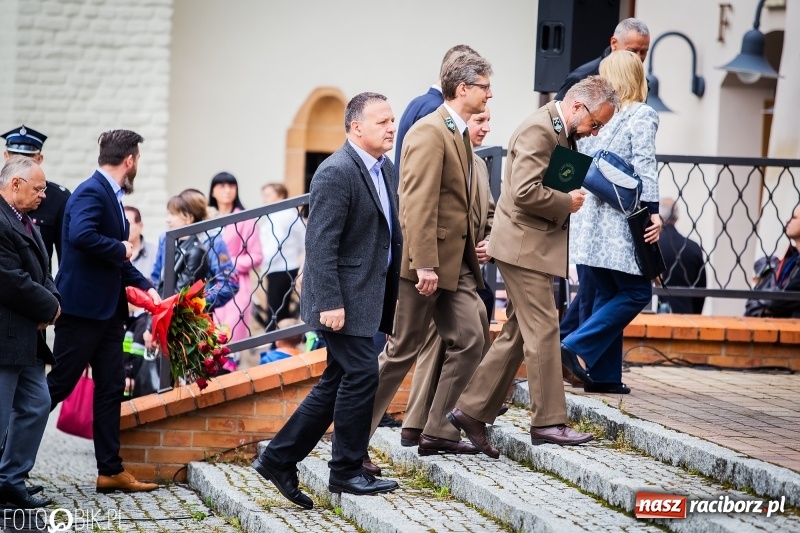 Zdjęcie w galerii na portalu naszraciborz.pl: Bogu na chwałę, ludziom na pożytek. Strażacy świętowali na zamku [FOTO i WIDEO] wiadomości z regionu