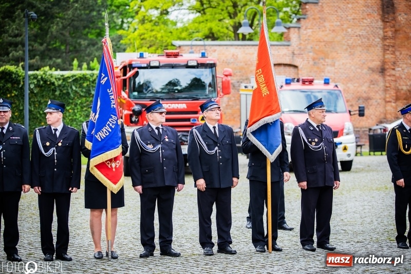 Zdjęcie w galerii na portalu naszraciborz.pl: Bogu na chwałę, ludziom na pożytek. Strażacy świętowali na zamku [FOTO i WIDEO] wiadomości z regionu