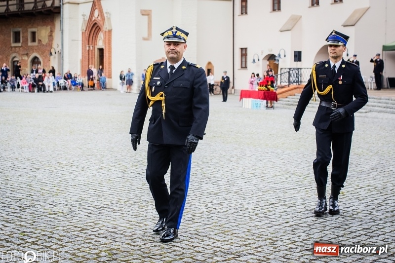 Zdjęcie w galerii na portalu naszraciborz.pl: Bogu na chwałę, ludziom na pożytek. Strażacy świętowali na zamku [FOTO i WIDEO] wiadomości z regionu