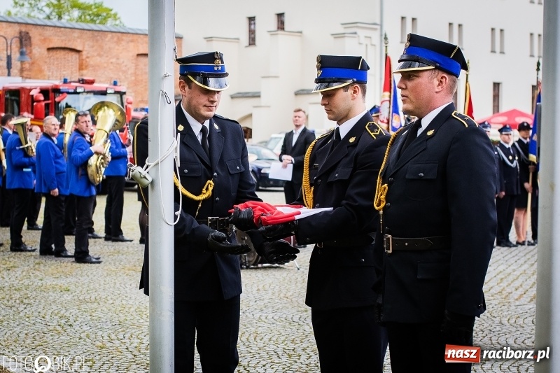 Zdjęcie w galerii na portalu naszraciborz.pl: Bogu na chwałę, ludziom na pożytek. Strażacy świętowali na zamku [FOTO i WIDEO] wiadomości z regionu