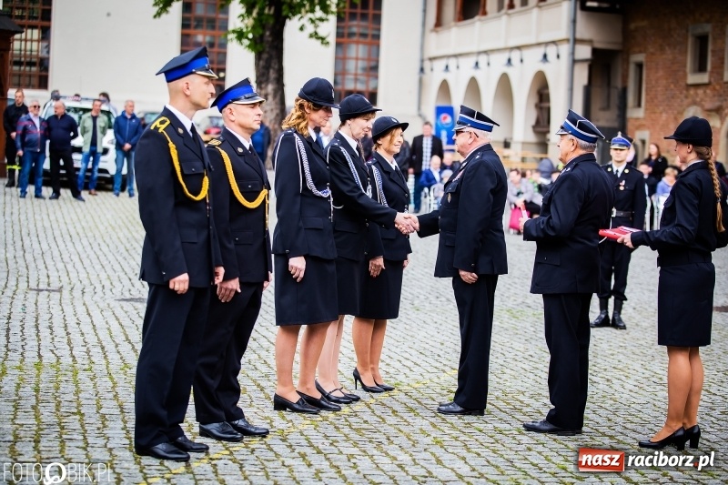 Zdjęcie w galerii na portalu naszraciborz.pl: Bogu na chwałę, ludziom na pożytek. Strażacy świętowali na zamku [FOTO i WIDEO] wiadomości z regionu