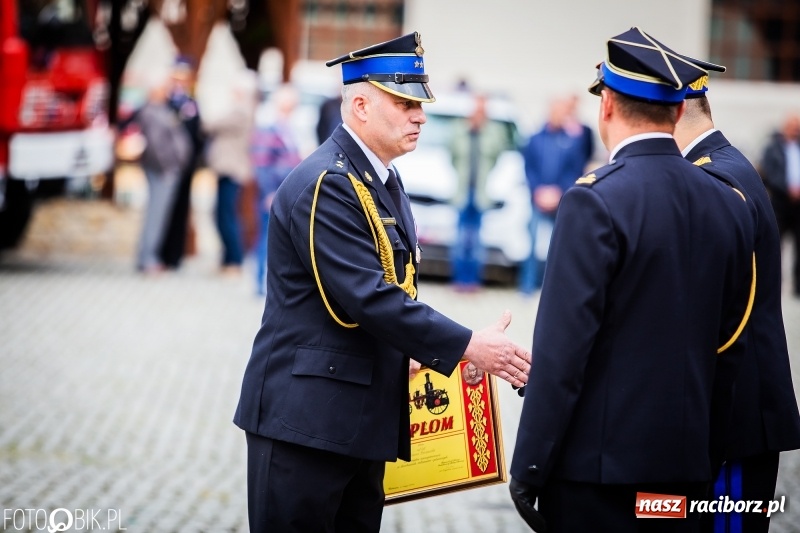 Zdjęcie w galerii na portalu naszraciborz.pl: Bogu na chwałę, ludziom na pożytek. Strażacy świętowali na zamku [FOTO i WIDEO] wiadomości z regionu